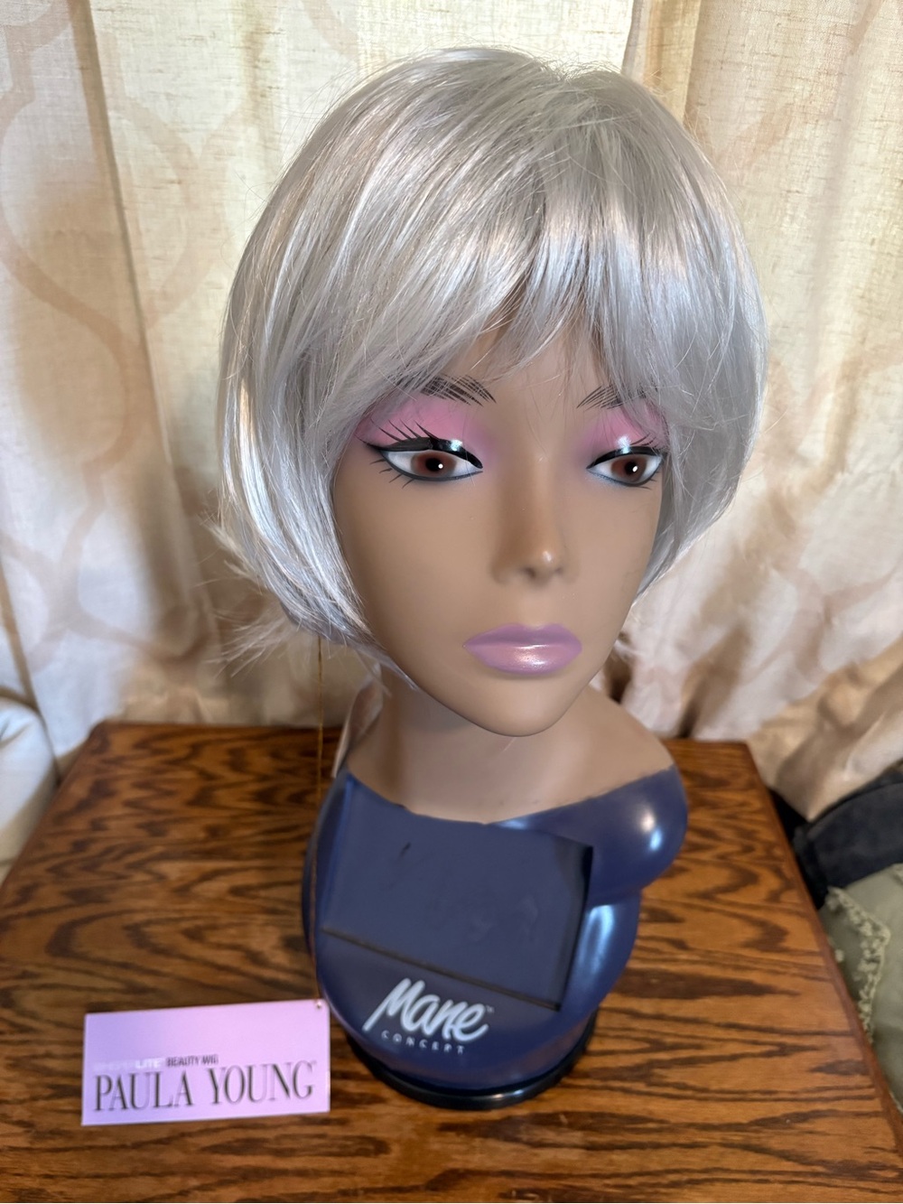 Paula Young - Meg wig - silver white